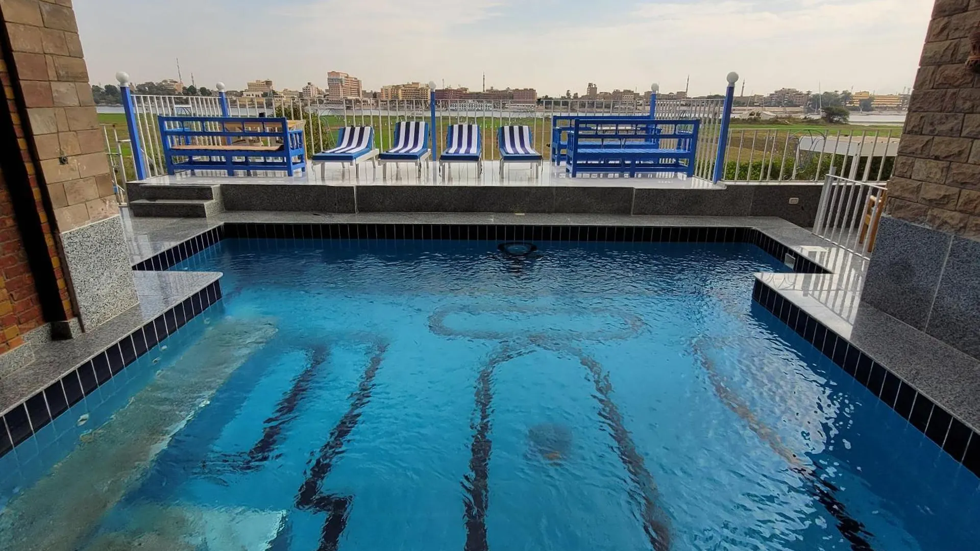 樂蜀Blue Nile House公寓 公寓 樂蜀